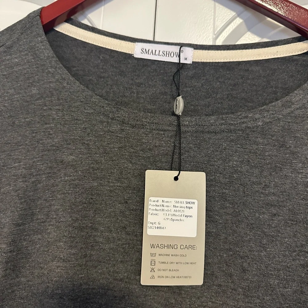 SMALLSHOW Nursing T-Shirt NWT Sz. Medium - Picture 2 of 2